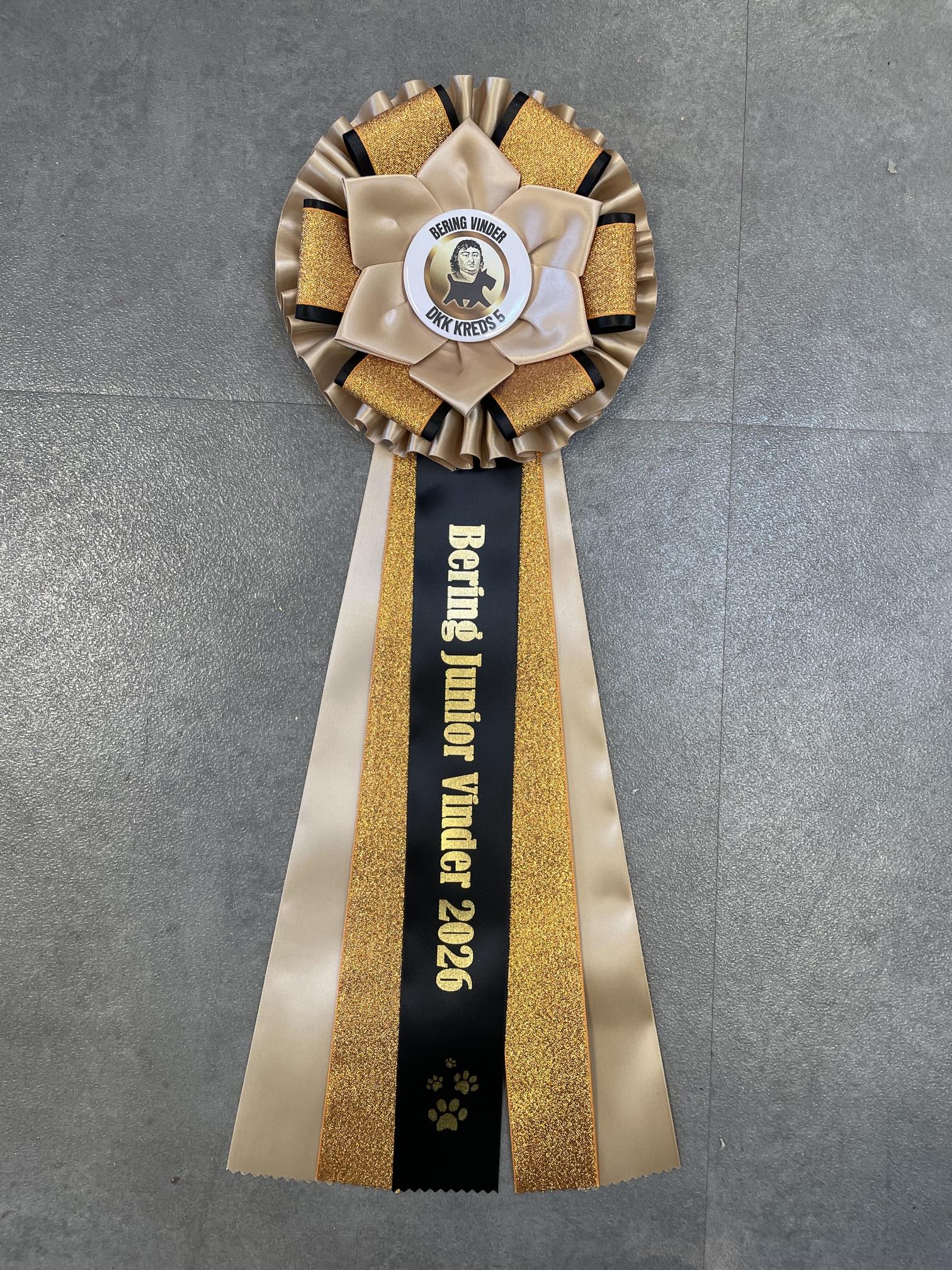 Bering Junior Vinder 2026 Rosette