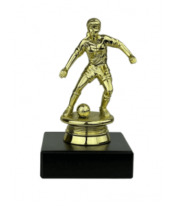 Dame fodboldspiller - statuette guld - 11 cm